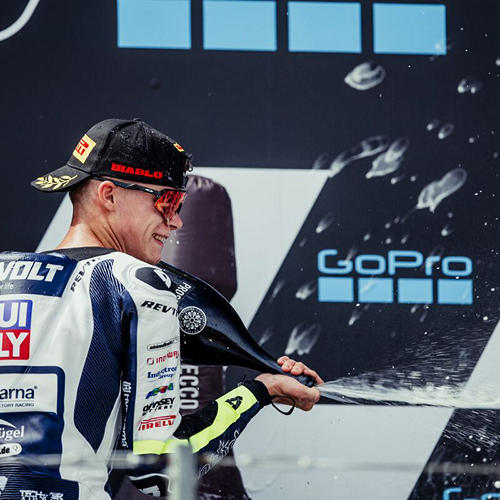 01.09.2024 2nd place for Veijer and Husqvarna in tricky Moto3™ Aragon chase Round twelve of 2024 MotoGP landed on the epic plains of central eastern Spain for the Aragon Grand Prix. Collin Veijer raced to P2 with his Husqvarna FR 250 GP in Moto3. The twists and speed of MotorLand Aragon delivered a new surface and a sun drenched twelfth outing for the world championship in 2024, as well as being the third of four dates on mainland Spain this year. MotoGP had not visited Aragon since 2022 so this was a fresh Grand Prix experience for Husqvarna IntactGP star Collin Veijer who was hunting his sixth podium result of the campaign. The weekend permitted Tatsuki Suzuki with another chance to tweak his race set-up. After events in the UK and Austria, MotoGP weathered the heat in MotorLand, three hours south and west of Barcelona, and relished the mix of 16 corners, cambers and high-speed sections of the circuit that was welcoming the series for the fifteenth time. As well as more trophies, IntactGP were also hoping to boost Veijer’s world championship points haul, with the Dutchman P4 in the standings. On Friday Collin vied for the top of the time sheets and ended up in 4th while Suzuki made sure of 16th. Saturday’s schedule involved the pursuit of Pole Position through Q2 (after a damp track in the morning had dried by the afternoon) and Veijer finalised the session with the 9th slot on the grid. Tatsuki lined up ten spots further back for the 17 laps on Sunday. Race day morning presented a conundrum: rain. With precious little time in the wet the Husqvarna duo knew there would be a lottery element to the race even if the sunshine did start to dry the tarmac by the time grid formed. Veijer was cautious in the opening phases but soon latched onto the fight for 2nd. The 19-year-old set the fastest lap in the first half of the distance to rise to P2 and then set-off in pursuit of David Alonso. He swept into P1 but then his medium tyre choice started to bite, and he could not prevent Jose Antonio Rueda coming past. Collin guided the FR 250 GP to a solid and comfortable runner-up slot in the last two laps for his sixth trophy of 2024; allowing him to assume 2nd place also in the championship, 75 points behind Alonso. Suzuki made ground to circulate on the edge of the top ten. The experienced Japanese then guided his motorcycle home to confirm two points for 14th. Twelve Grands Prix in the books and MotoGP packed up swiftly for the journey across the continent and to the east coast of Italy. The Gran Premio Red Bull di San Marino e della Riviera di Rimini will push round thirteen into action at the Misano World Circuit Marco Simoncelli. Collin Veijer, 2nd: “Very happy because I had a difficult weekend and struggled a lot with the condition of the track. I started calm and tried to see what was possible, I saw David was pulling a gap and I knew if I hit the clean line I would be on the same pace. I caught and passed him but I was on the medium trye and tried to managed it. Anyway, after a difficult weekend we’re on the podium again so I’m happy.” Tatsuki Suzuki, 14th: “A tough race and in the beginning I was quite competitive. I managed the first lap quite well. From the middle until the end I tried to manage my tyre and my pace but I could not catch the second group. A shame, and not the result I wanted but we have another race to try next week.” Moto2 involved 19 laps of damp action on Sunday and with Darryn Binder and Senna Agius in the search of more premium points. Binder, in particular, had found a good flow on Friday and was roaming the outskirts of the top ten. Both Darryn and Senna were just over a second away from P1 after Practice and then could not fight their way through Q1, ending-up 20th and 24th on the grid respectively. After the exhilaration of Moto3, Moto2 then tried to lay rubber on the slick Spanish surface and Darryn was a competitive force in the top ten as he chased title contender Ai Ogura and headed Austrian GP winner Celestino Vietti. A well-earned 9th was his reward. Senna passed the flag in 16th and just missed the points. Darryn Binder, 9th : “Definitely not an easy race, the track conditions were really difficult and my start position didn’t help. I had a good getaway though and really good pace. I was making my way up the field but for two laps in a row I made the same mistake and got a bit off line, which cost me a bit of time but I’m happy with my speed and how the race went. I could have been a bit further up the road but this is my third top ten in a row and I feel things are coming together. I just need to work on my qualifying.” Senna Agius, 16th: “Difficult for us this weekend. It started really well but then we were unable to adapt to the track conditions to perform. I’m disappointed in myself. I couldn’t find my rhythm and I made too many mistakes. We want more and deserve more. I feel a bit flat, so time to reset and look to Misano. Results Moto3 Aragon Grand Prix 1. Jose Antonio Rueda (ESP) KTM 34:51.635, 2. Collin Veijer (NED) Husqvarna +1.985 , 3. Luca Lunetta (ITA) Honda +3.556, 4. David Alonso (COL) CFMOTO +4.942, 8. Xabi Zurutuza (ESP) KTM +17.029, 9. Daniel Holgado (ESP) GASGAS +17.165, 14. Tatsuki Suzuki (JPN) Husqvarna +23.532 , 15. Joel Esteban (ESP) CFMOTO +23.594, 21. Jacob Roulstone (AUS) GASGAS +51.593 World Championship standings Moto3 1. David Alonso (COL) CFMOTO, 237 points, 2. Collin Veijer (NED) Husqvarna, 162 , 3. Ivan Ortola (ESP) KTM, 157, 4. Daniel Holgado (ESP) GASGAS, 156, 6. Jose Antonio Rueda (ESP), KTM, 99, 14. Tatsuki Suzuki (JPN) Husqvarna, 50 , 15. Jacob Roulstone (AUS) GASGAS, 46, 16. Joel Esteban (ESP) CFMOTO, 42, 21. Xabi Zurutuza (ESP) KTM, 11 Results Moto2 Aragon Grand Prix 1. Jake Dixon (GBR) CFMOTO 35:54.402, 2. Tony Arbolino (ITA) +1.779, 3. Deniz Öncü (TUR) +5.479, 9. Darryn Binder (RSA) Husqvarna +19.757 , 10. Celestino Vietti (ITA) +21.301, 16. Senna Agius (AUS) Husqvarna +30.080 , DNF. Izan Guevara (ESP) CFMOTO World Championship standings Moto2 1. Sergio Garcia (ESP), 162 points, 2. Ai Ogura (JPN), 150, 3. Alonso Lopez (ESP), 133, 5. Jake Dixon (GBR) CFMOTO, 119, 7. Celestino Vietti (ITA) KTM, 102, 15. Senna Agius (AUS) Husqvarna, 33 , 16. Darryn Binder (RSA) Husqvarna, 32, 17. Deniz Öncü (TUR) KTM, 27, 19. Izan Guevara (ESP) CFMOTO, 25