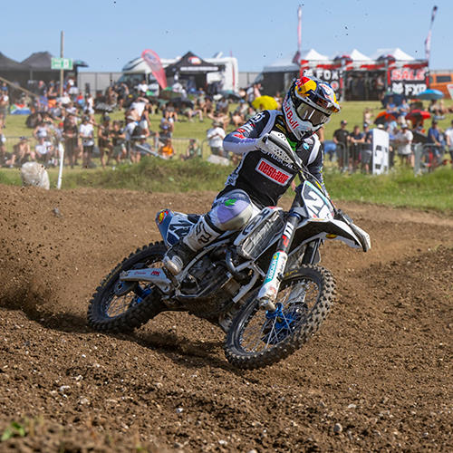 Liam Everts delivers 6-2 results for second overall, while Kay de Wolf goes 7-8 to secure tenth at a demanding twelfth round of the MX2 World Championship hosted at Matterley Basin.