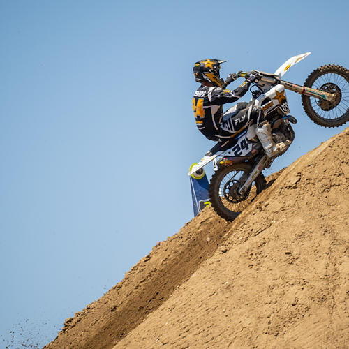 Rockstar Energy Husqvarna Factory Racing’s RJ Hampshire and Malcolm Stewart raced to top 10 results in Round 2 of the 2025 AMA Pro Motocross Championship at Hangtown, withstanding the challenging, hot conditions to record a consistent weekend across the board in 450MX. Hampshire and his Husqvarna FC 450 Factory Edition